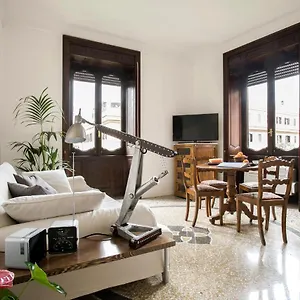  Appartamento Flat Six